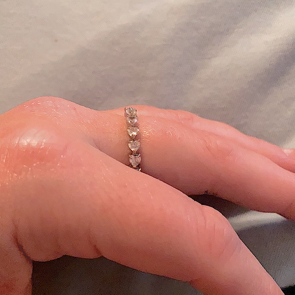 Stunning Silver Ring With Heart CZ’s All The Way Around - Picture 12 of 15